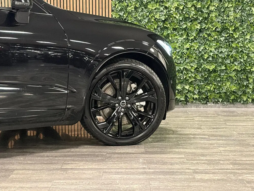 Volvo XC60 T6 AWD Recharge Ultra Black Edition uit 2025, foto 3