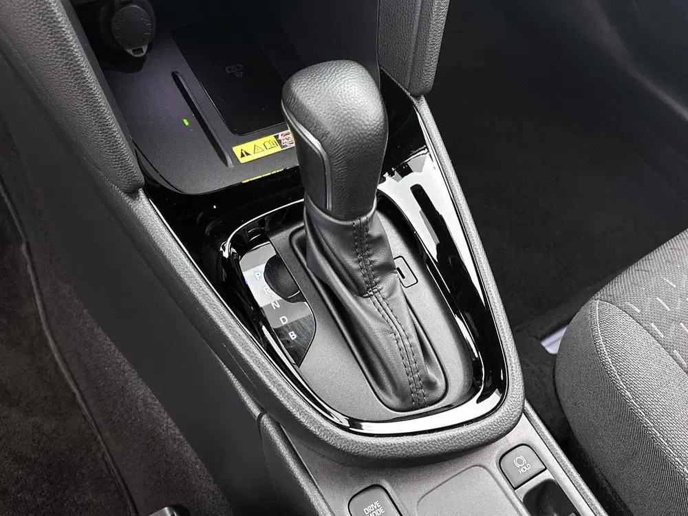 Toyota Yaris Cross 1.5 Hybrid 115 First Edition + uit 2025, foto 12