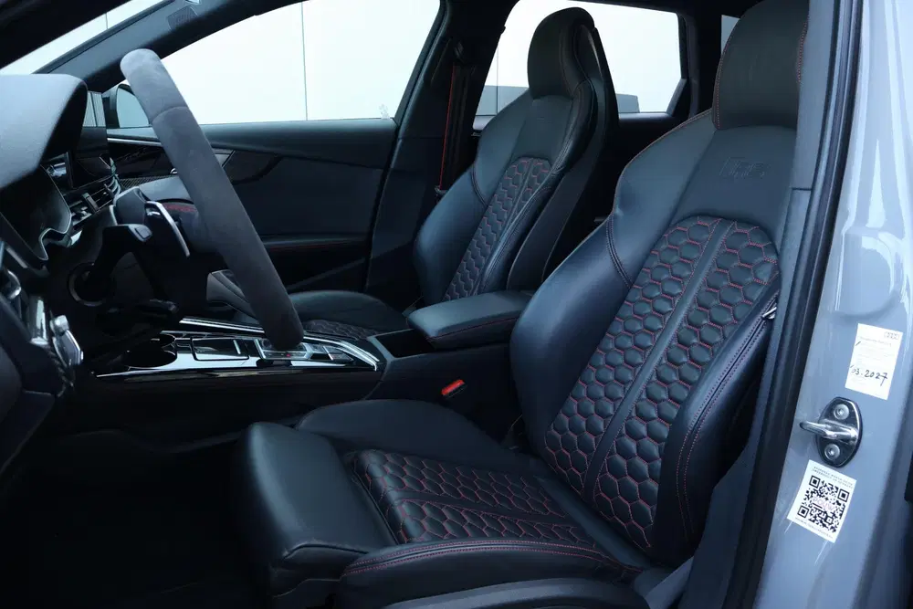Audi A4 2.9 TFSI RS 4 quattro competition plus uit 2023, foto 12