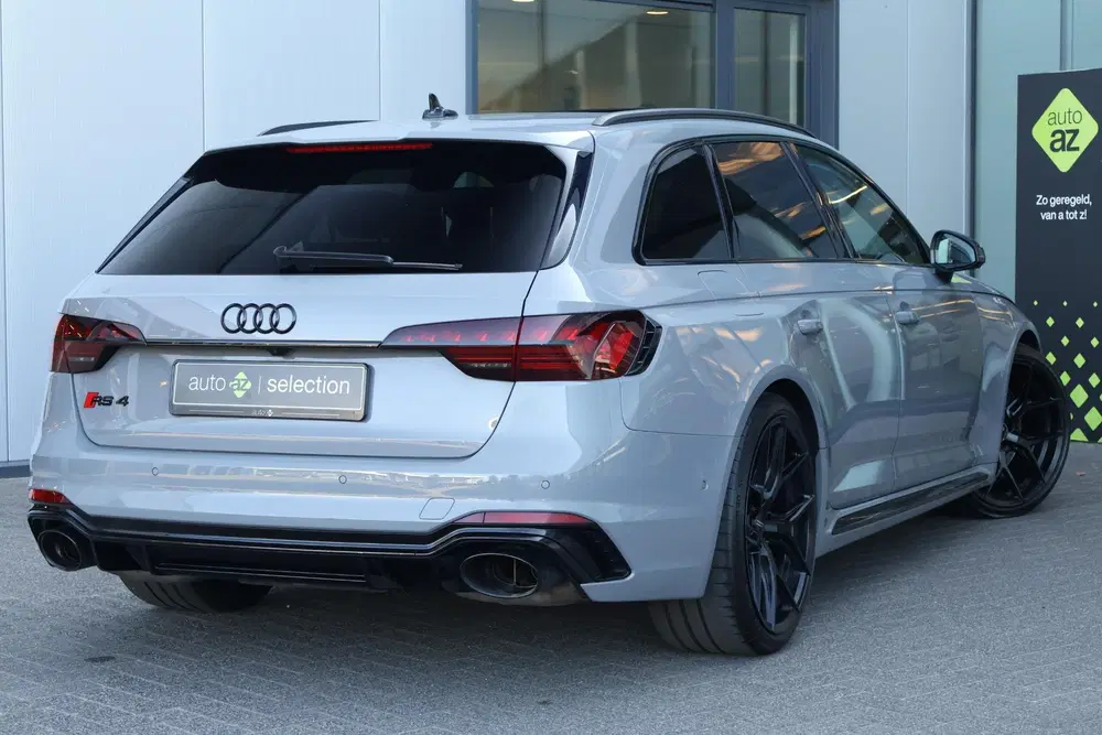 Audi A4 2.9 TFSI RS 4 quattro competition plus uit 2023, foto 2