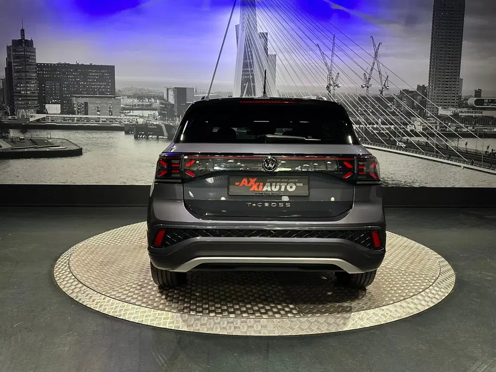 Volkswagen T-Cross 1.0 TSI R-Line Edition *Camera*Clima*Appc uit 2025, foto 11