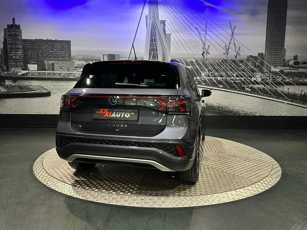 Volkswagen T-Cross 1.0 TSI R-Line Edition *Camera*Clima*Appc uit 2025, foto 12