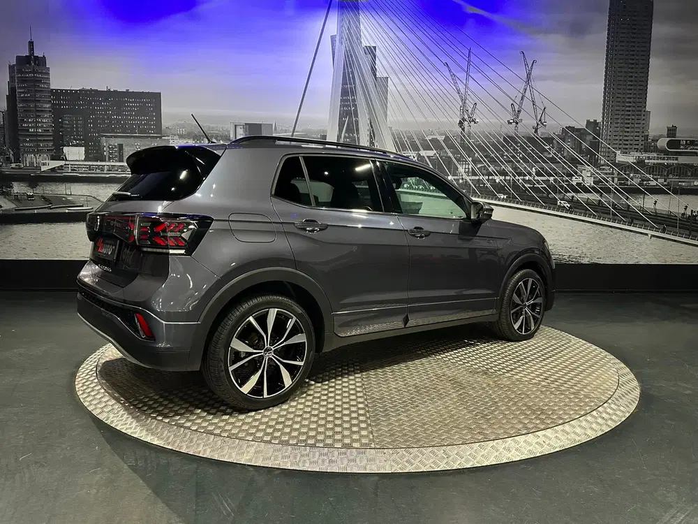 Volkswagen T-Cross 1.0 TSI R-Line Edition *Camera*Clima*Appc uit 2025, foto 13