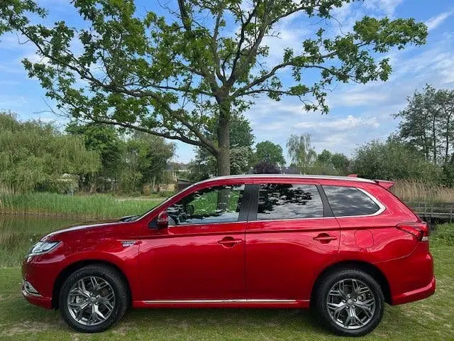 Mitsubishi Outlander 2.4 PHEV Instyle Leder uit 2020, foto 6