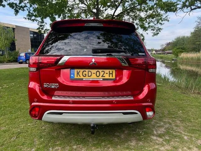 Mitsubishi Outlander 2.4 PHEV Instyle Leder uit 2020, foto 8