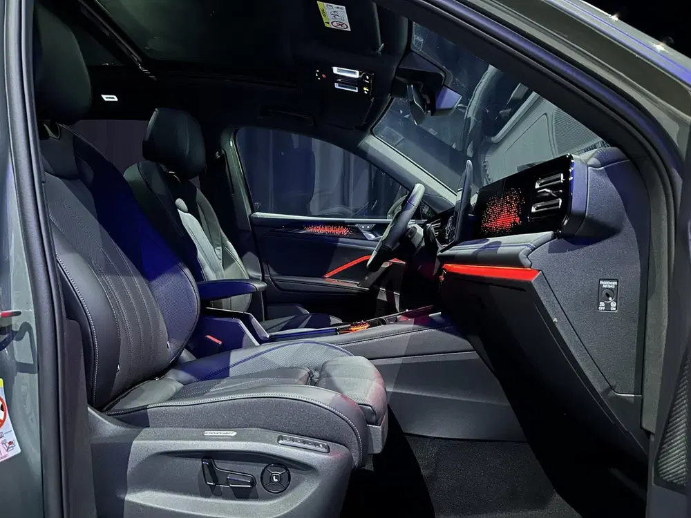 Volkswagen Tiguan 1.5 eHybrid R-Line Edition *2026 *Leder*Me uit 2026, foto 14