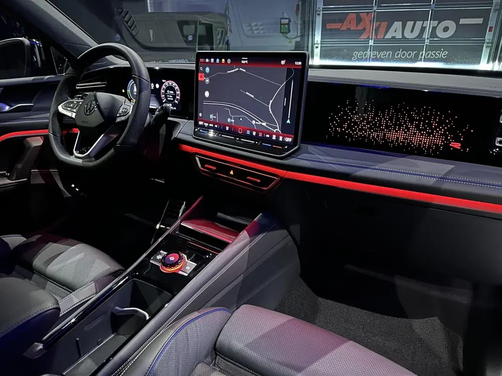 Volkswagen Tiguan 1.5 eHybrid R-Line Edition *2026 *Leder*Me uit 2026, foto 15