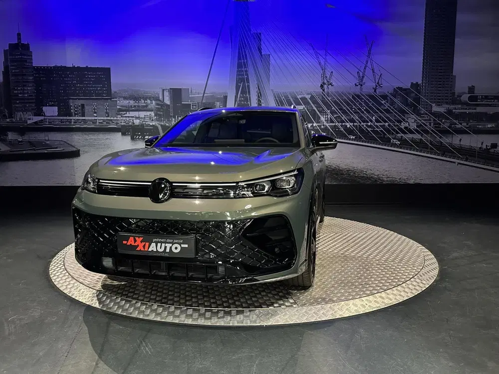 Volkswagen Tiguan 1.5 eHybrid R-Line Edition *2026 *Leder*Me uit 2026, foto 4