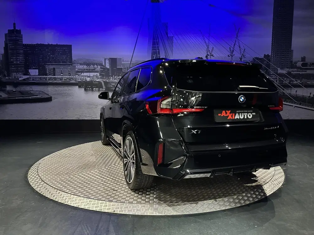 BMW X1 XDrive25e M-Pakket *Pano*HUD*360camera*Dri uit 2025, foto 10