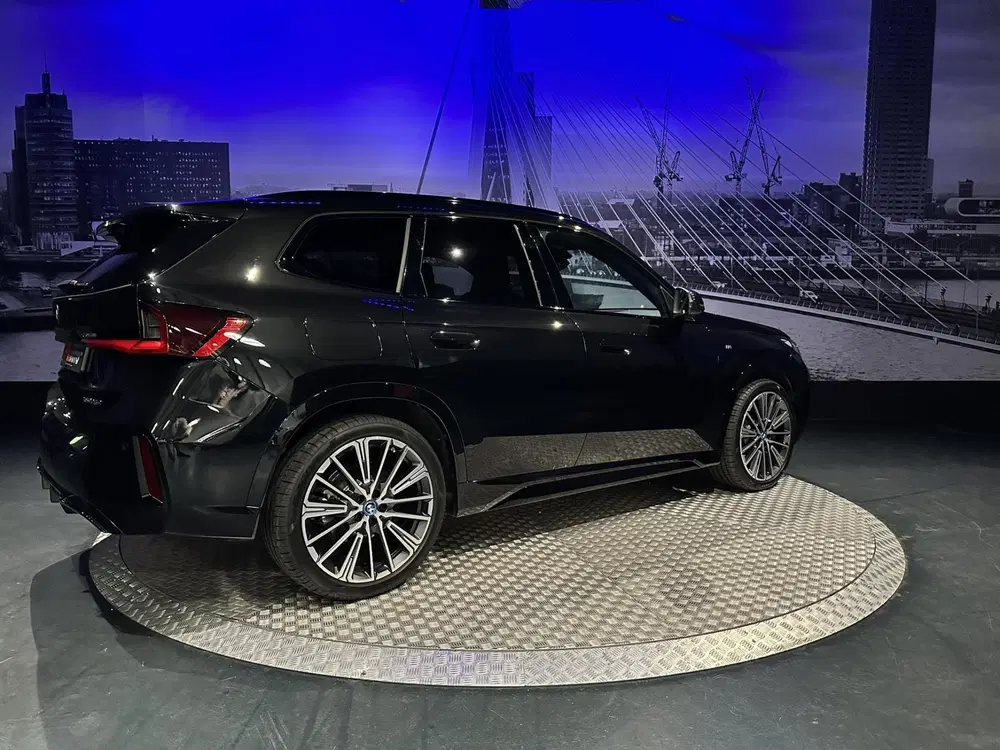BMW X1 XDrive25e M-Pakket *Pano*HUD*360camera*Dri uit 2025, foto 13