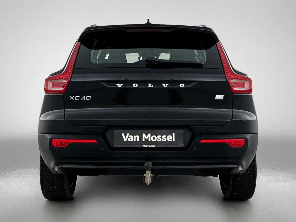 Volvo XC40 1.5 T5 Recharge Plus Dark uit 2023, foto 3