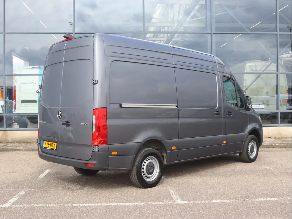 Mercedes-Benz Sprinter 317 CDI L2H2 Pro uit 2024, foto 2