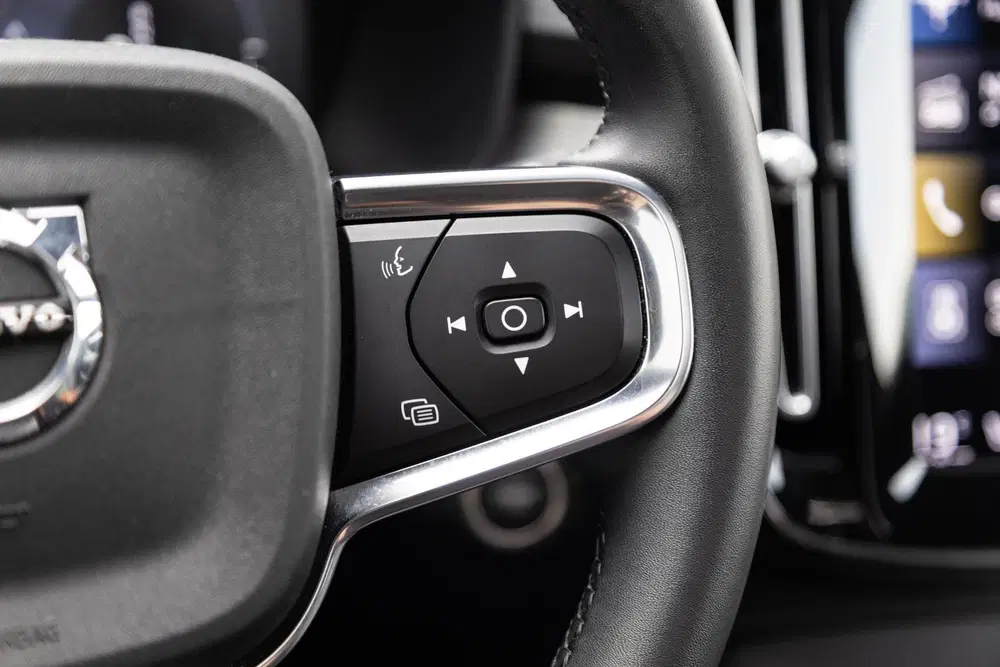 Volvo XC40 1.5 T4 Plug-in Hybrid Plus Dark uit 2023, foto 10