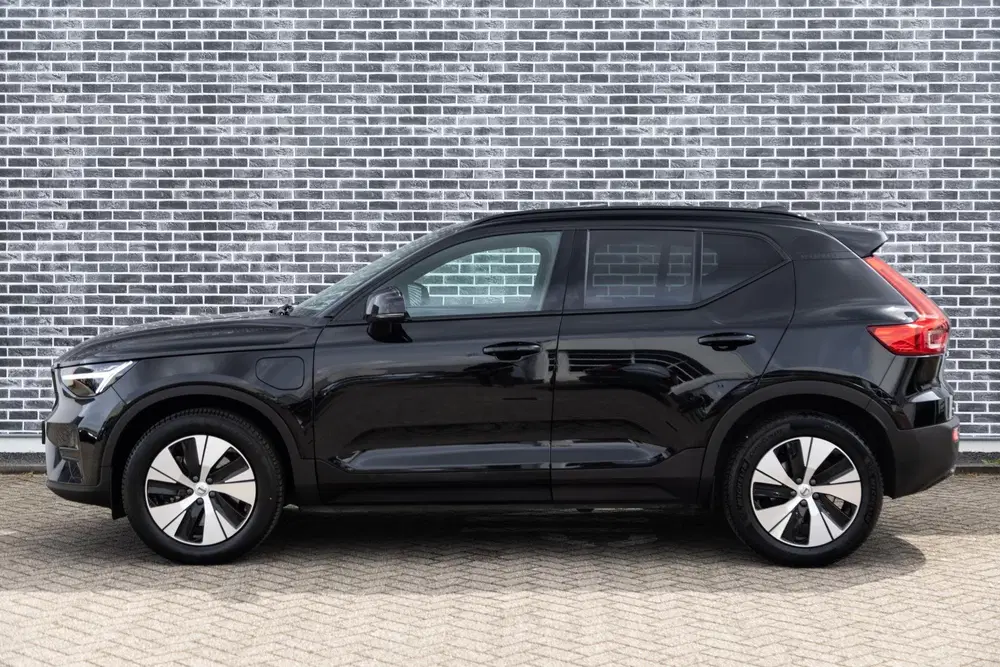 Volvo XC40 1.5 T4 Plug-in Hybrid Plus Dark uit 2023, foto 8