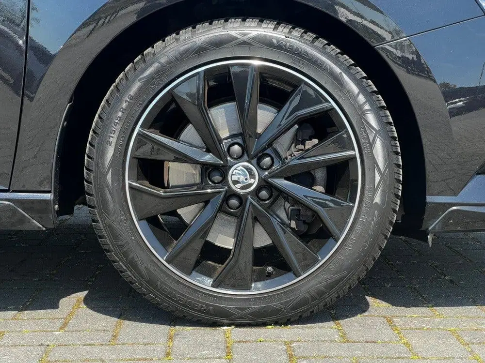 Skoda Fabia 1.0 TSI Monte-Carlo uit 2021, foto 6