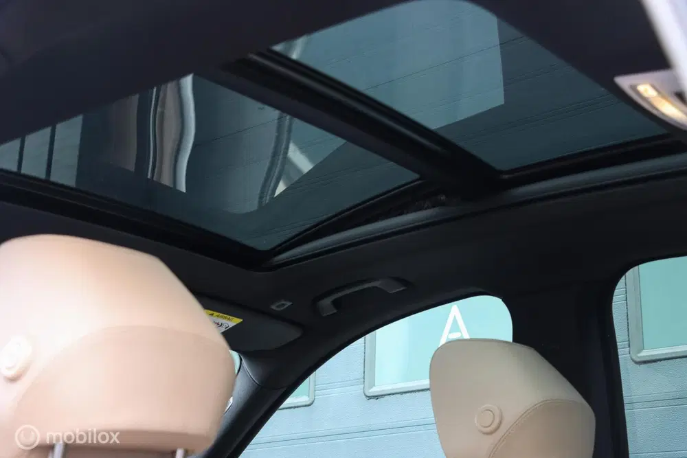 BMW 3-serie 330i Gran Turismo High Executive uit 2020, foto 10