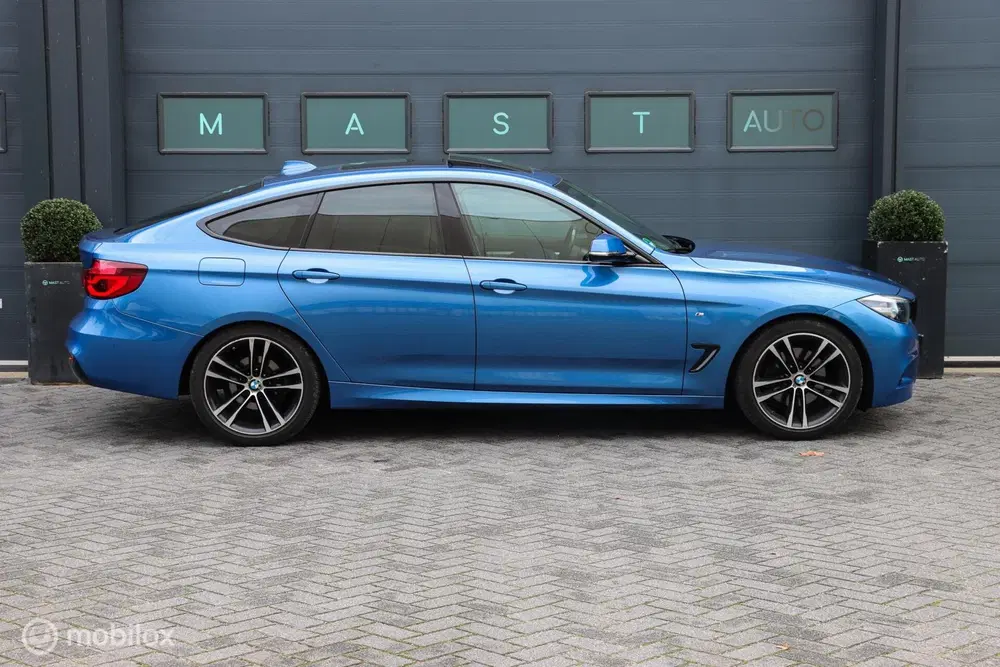 BMW 3-serie 330i Gran Turismo High Executive uit 2020, foto 5