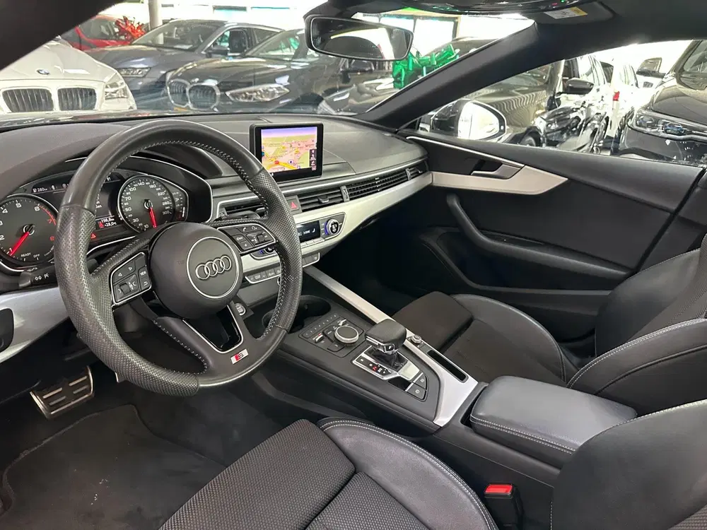 Audi A5 40 TFSI Sport S-line Edition uit 2019, foto 2
