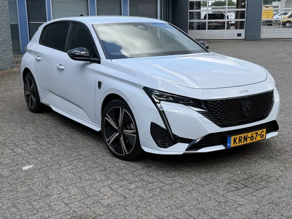 Peugeot 308 1.2 GT AUTOMAAT 18''LM 360 CAM 136PK NARDO uit 2024, foto 3