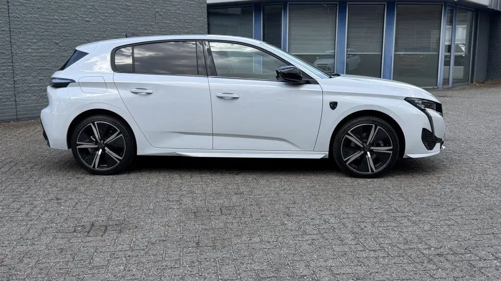 Peugeot 308 1.2 GT AUTOMAAT 18''LM 360 CAM 136PK NARDO uit 2024, foto 7