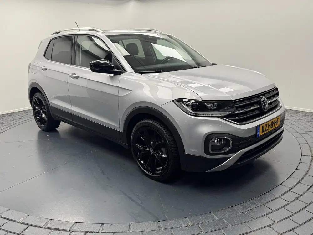 Volkswagen T-Cross 1.0 TSi Style 110PK Automaat-Trekhaak-Nav uit 2022, foto 2