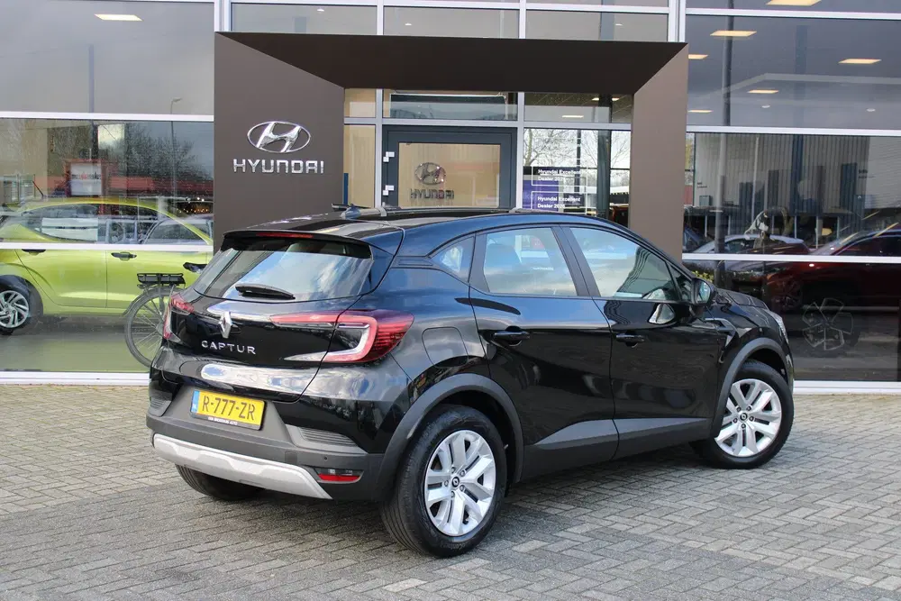 Renault Captur 1.0 TCe 90 evolution uit 2023, foto 2