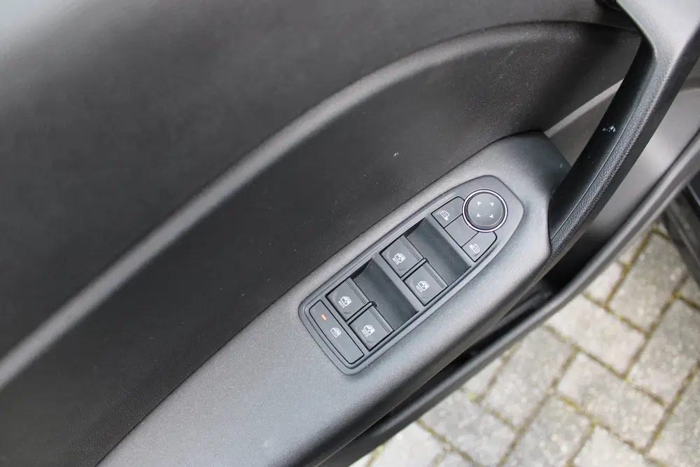 Renault Captur 1.0 TCe 90 evolution uit 2023, foto 8