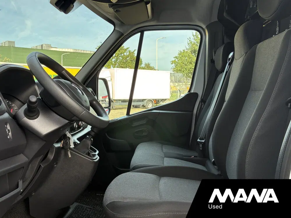 Renault Master T35 2.3 dCi 135 L2H2 Airco Bluetooth Senso uit 2024, foto 10