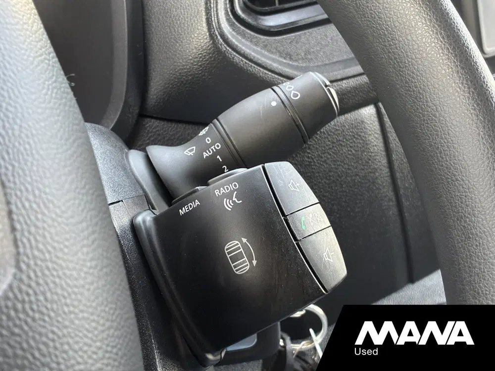 Renault Master T35 2.3 dCi 135 L2H2 Airco Bluetooth Senso uit 2024, foto 14