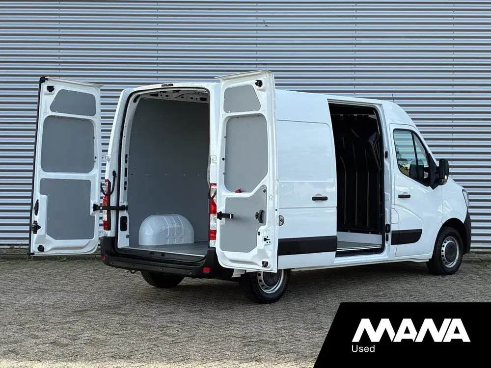 Renault Master T35 2.3 dCi 135 L2H2 Airco Bluetooth Senso uit 2024, foto 5