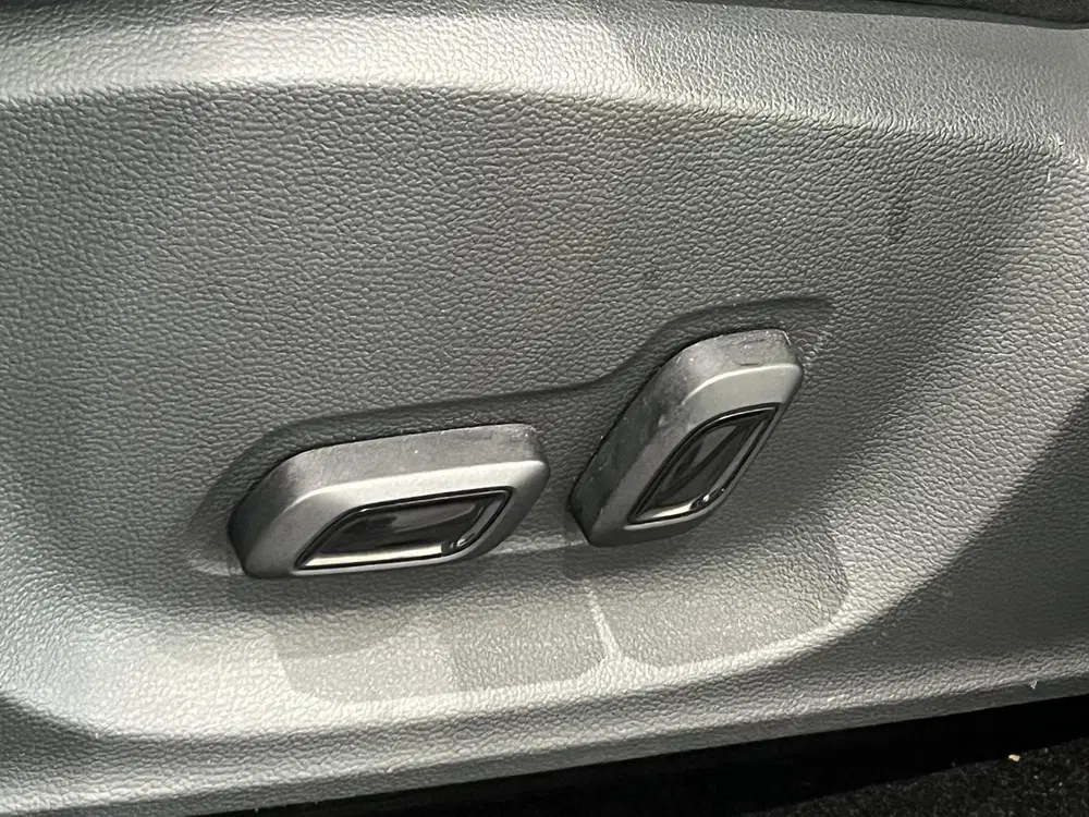 MG ZS Standard Range Luxury 50 kWh uit 2022, foto 11