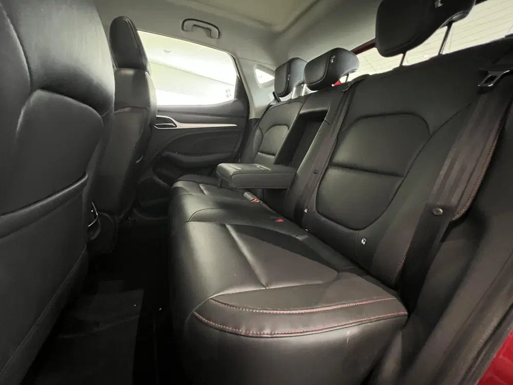 MG ZS Standard Range Luxury 50 kWh uit 2022, foto 12