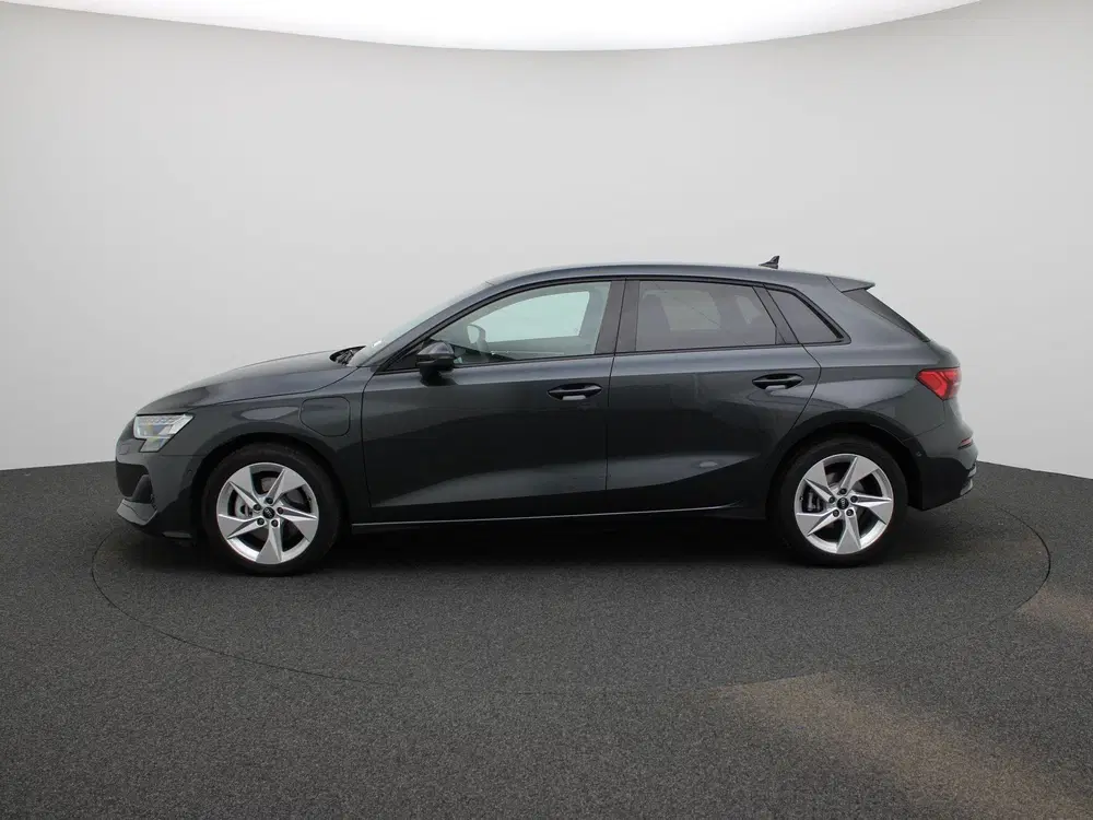 Audi A3 40 TFSI e Advanced edition 204 PK uit 2025, foto 4