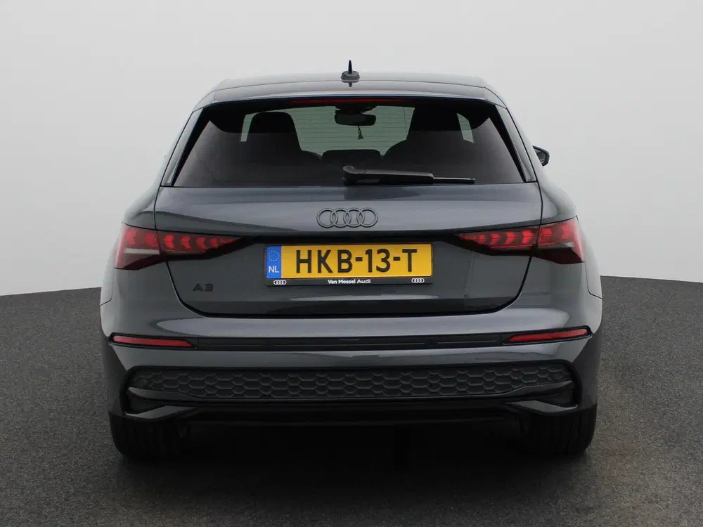 Audi A3 40 TFSI e Advanced edition 204 PK uit 2025, foto 5
