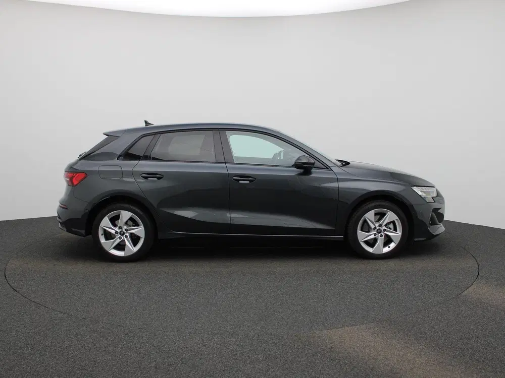 Audi A3 40 TFSI e Advanced edition 204 PK uit 2025, foto 6
