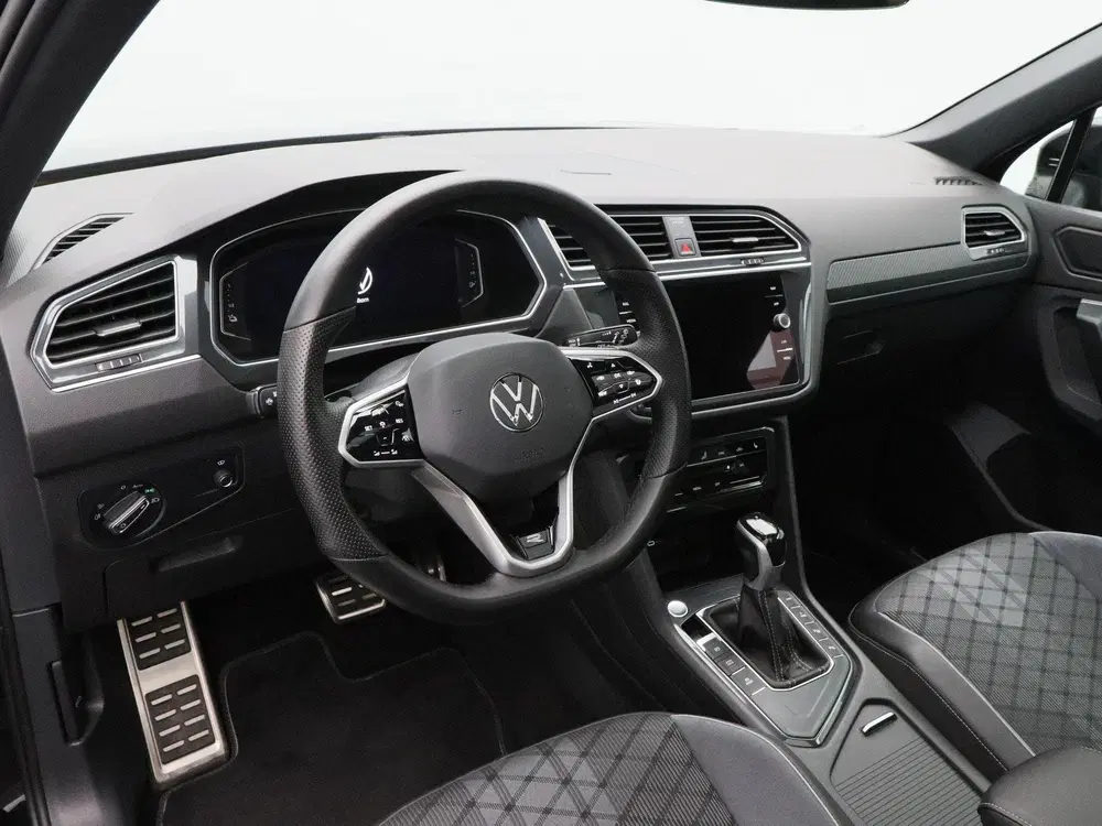 Volkswagen Tiguan 1.4 TSi 245 Pk eHybrid R-Line Business uit 2023, foto 4