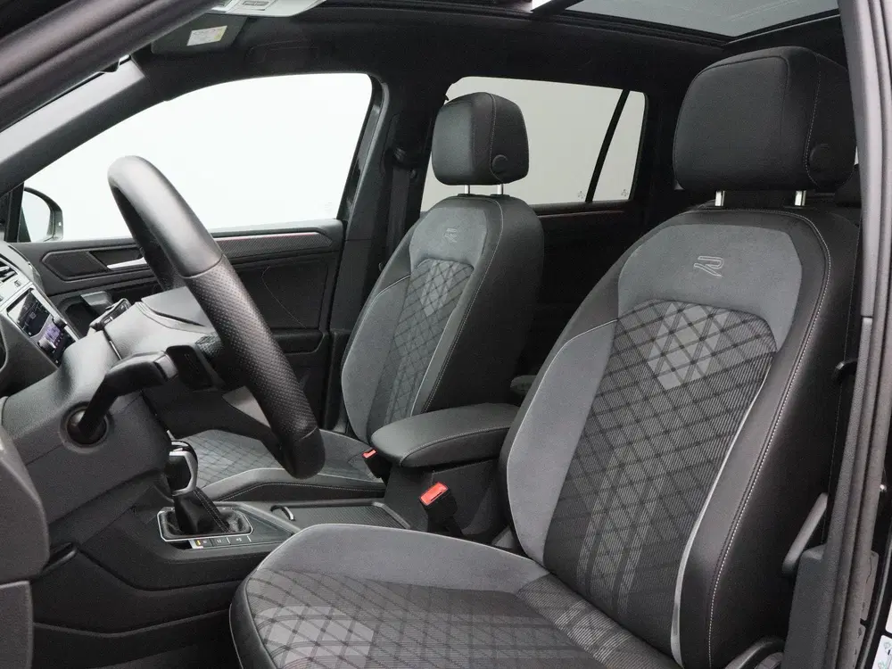Volkswagen Tiguan 1.4 TSi 245 Pk eHybrid R-Line Business uit 2023, foto 6