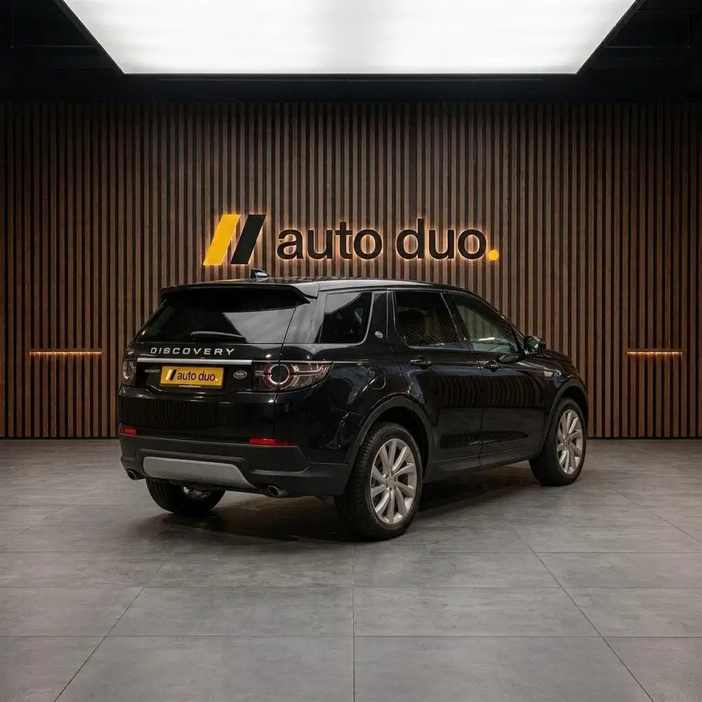 Land Rover Discovery Sport P300e 1.5 SE uit 2021, foto 2
