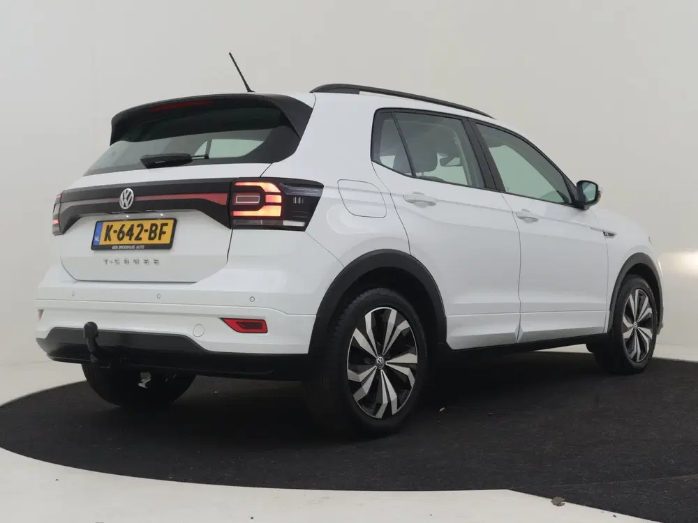 Volkswagen T-Cross 1.0 TSI Life 95Pk uit 2019, foto 2