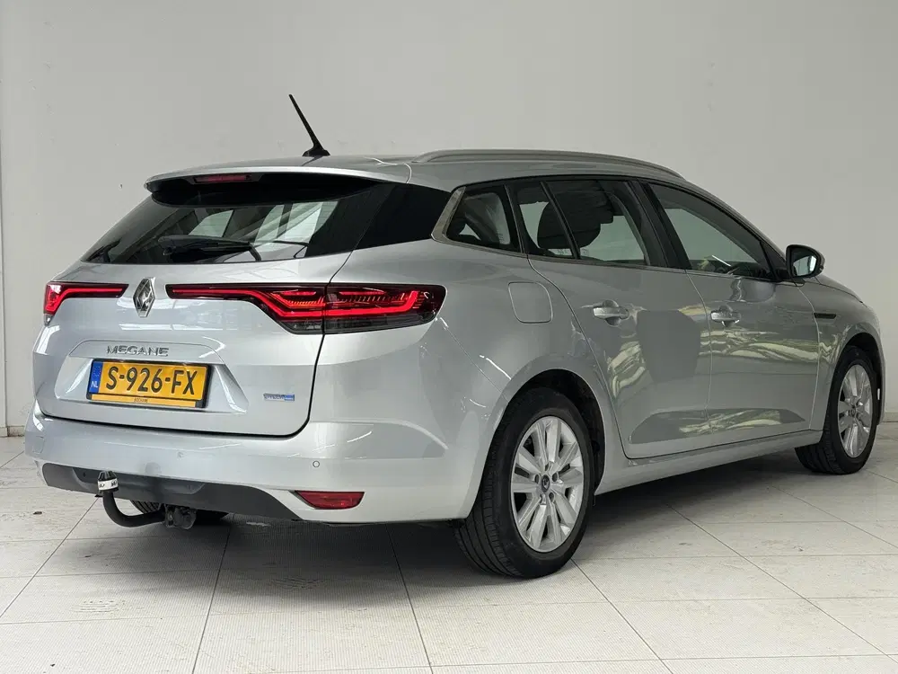 Renault Megane Mégane Estate 1.6 E-Tech Plug-In Hybrid 16 uit 2022, foto 2