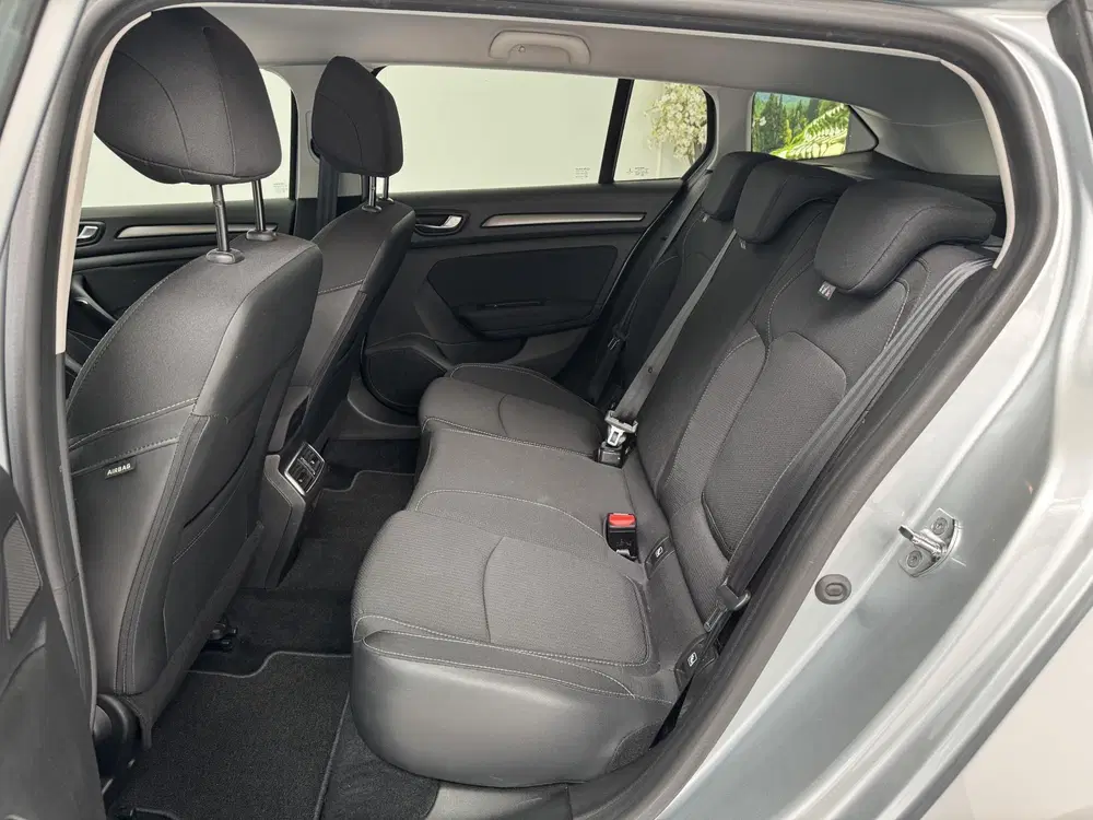 Renault Megane Mégane Estate 1.6 E-Tech Plug-In Hybrid 16 uit 2022, foto 8