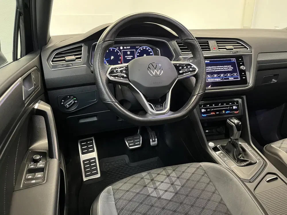 Volkswagen Tiguan Allspace 1.5 TSI R-Line 7p. uit 2022, foto 3