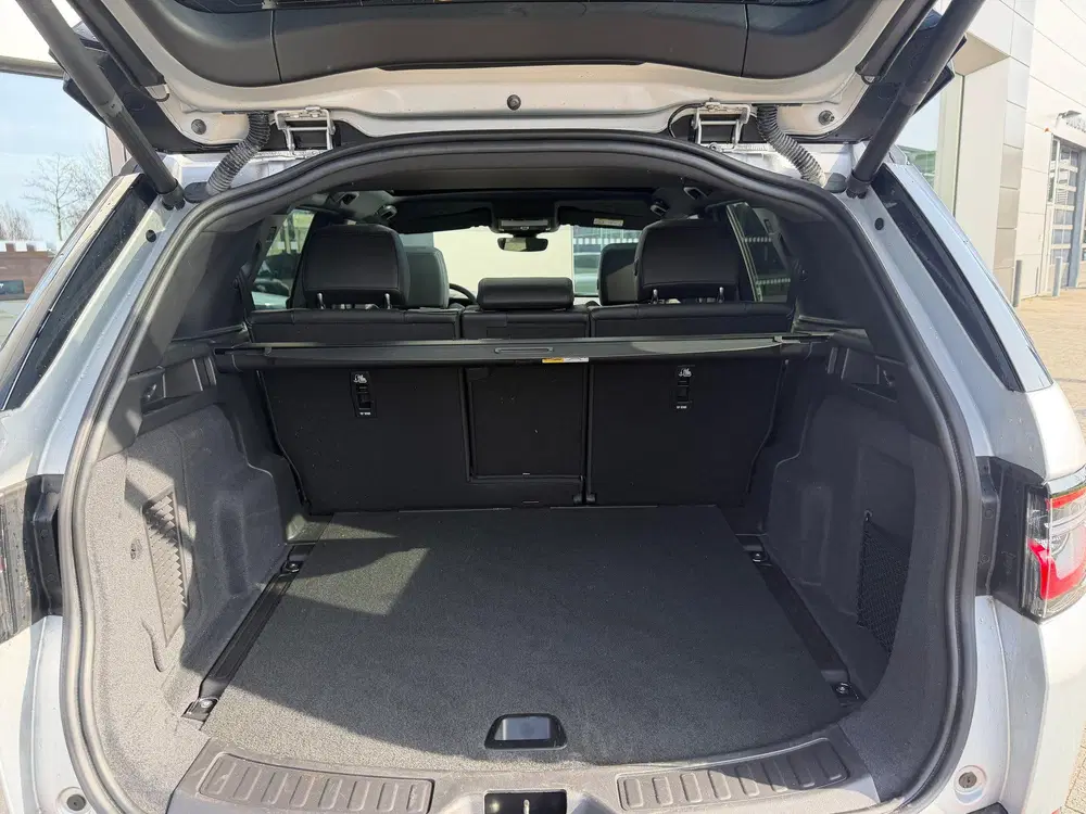 Land Rover Discovery Sport P270e Dynamic SE uit 2025, foto 15