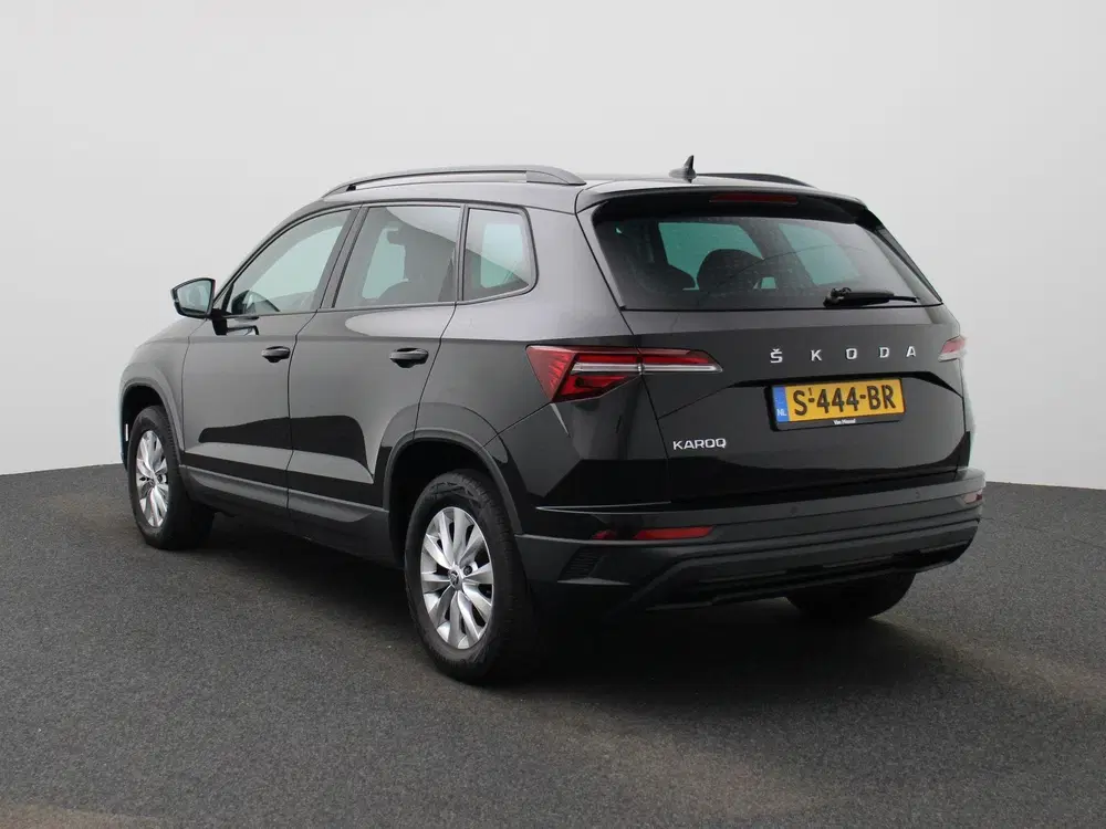 Skoda Karoq 1.0 TSI Business Edition uit 2023, foto 2