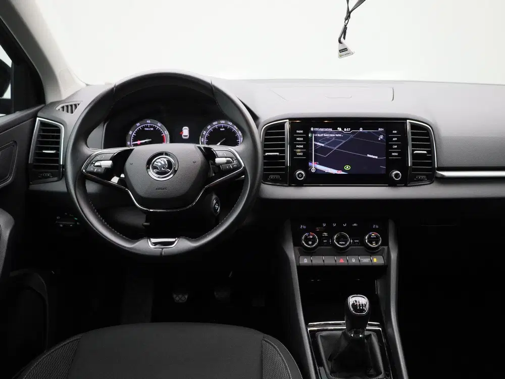 Skoda Karoq 1.0 TSI Business Edition uit 2023, foto 7