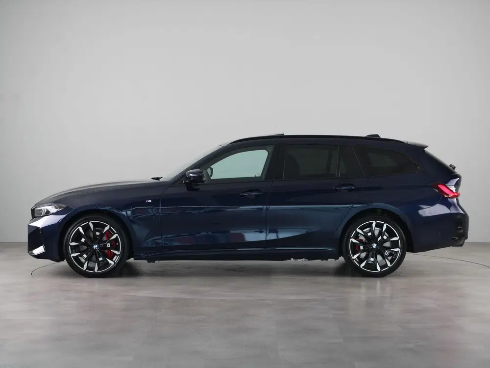 BMW 3-serie 330e Touring M-sport Pro uit 2026, foto 12