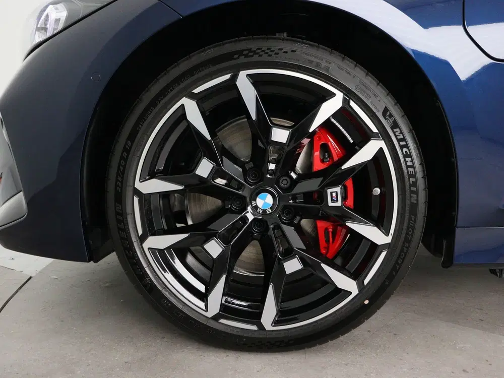 BMW 3-serie 330e Touring M-sport Pro uit 2026, foto 15