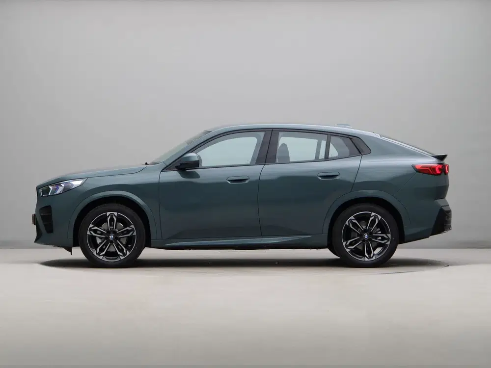 BMW iX2 eDrive20 M-Sport Edition 67 kWh (bj 2026 uit 2026, foto 12