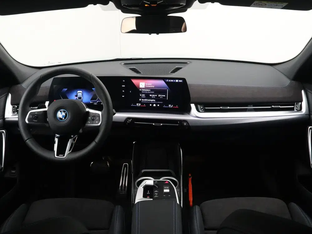 BMW iX2 eDrive20 M-Sport Edition 67 kWh (bj 2026 uit 2026, foto 13