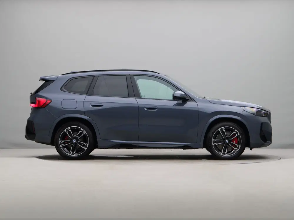 BMW iX1 eDrive20 67 kWh M Sport Edition (bj 2026 uit 2026, foto 8